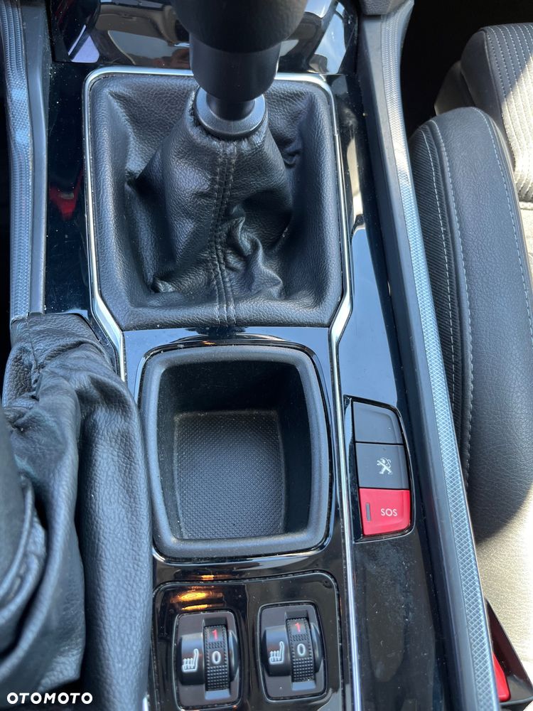 Peugeot 508 HDi FAP 140 Allure - 11