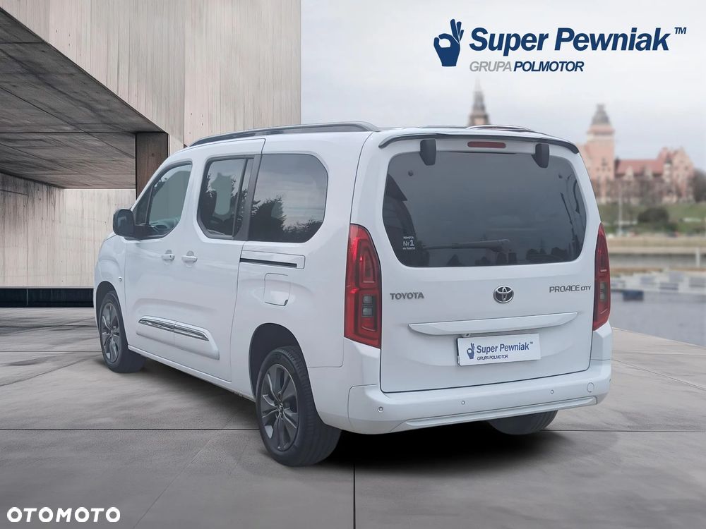 Toyota Proace City Verso Long 1.5 D-4D Family - 3