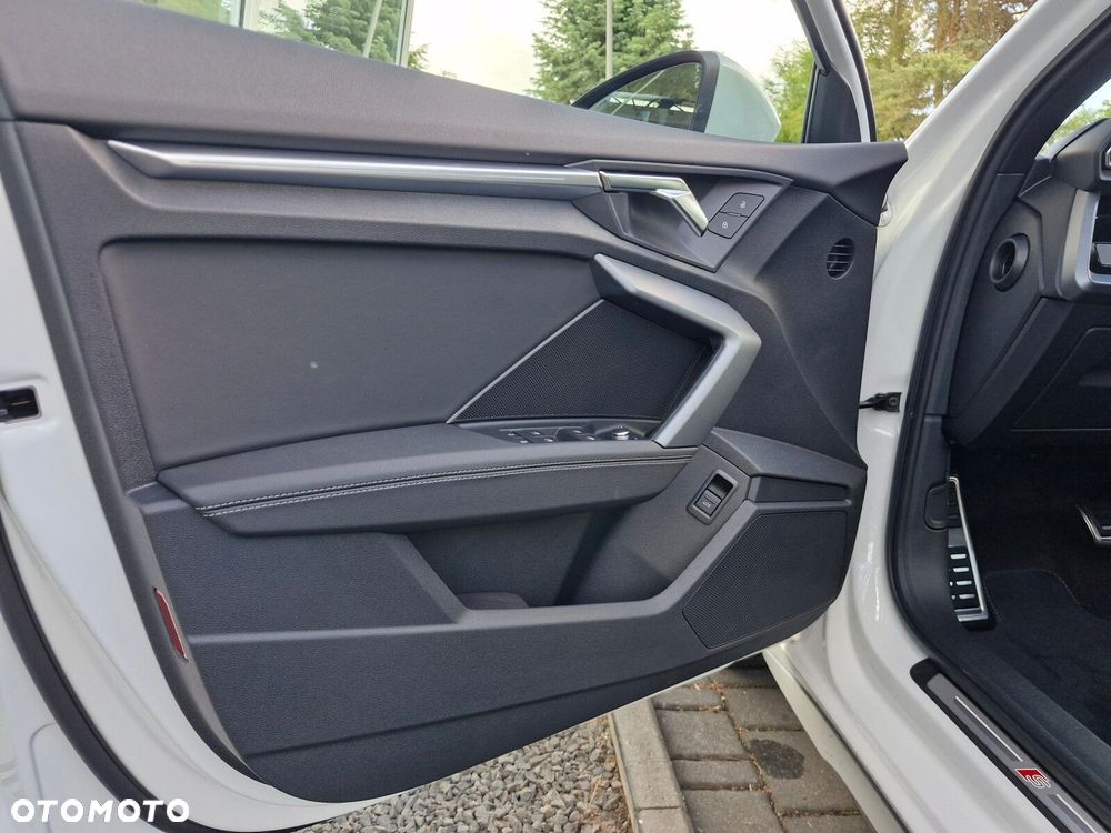 Audi S3 Limousine - 16