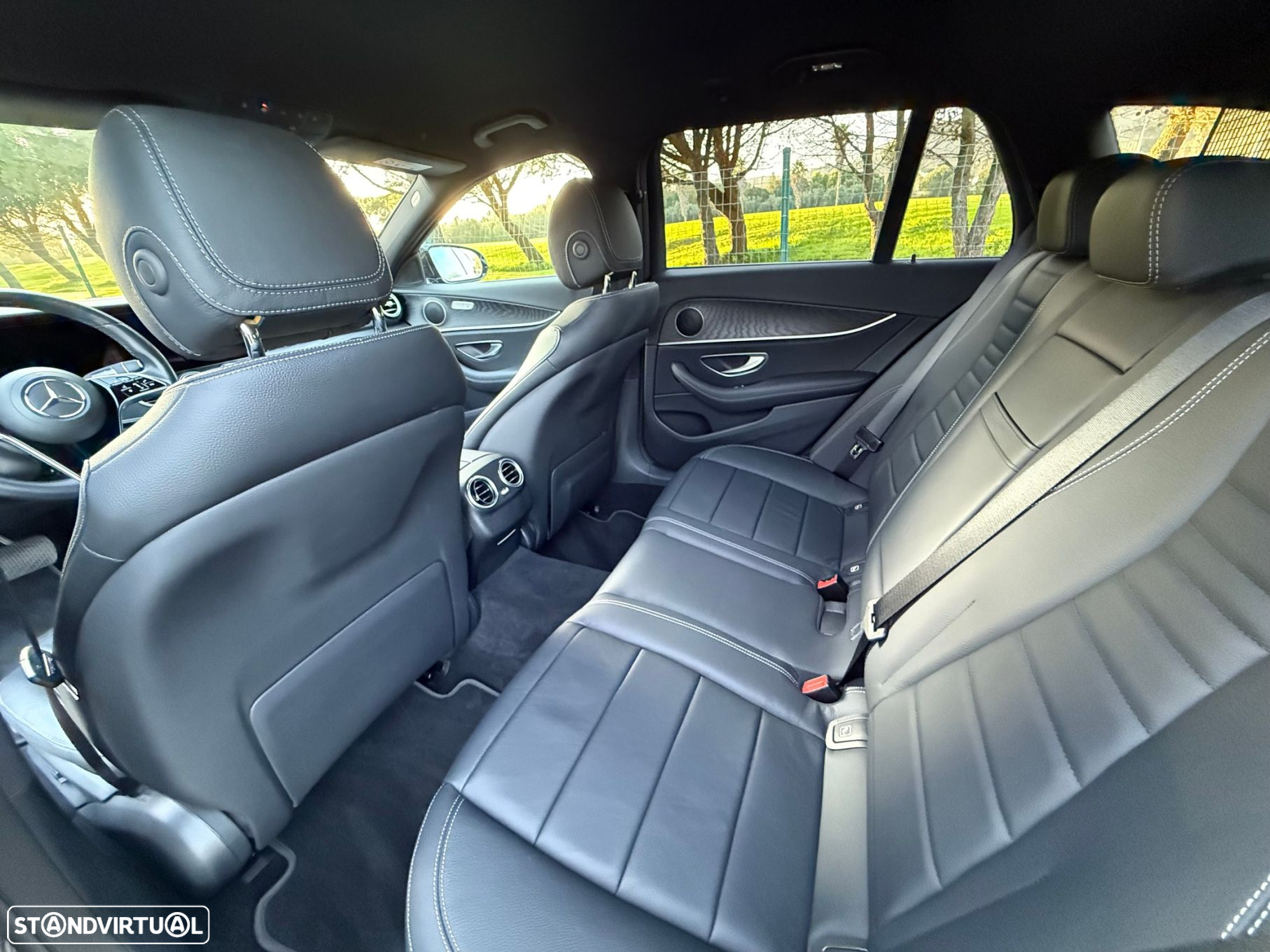 Mercedes-Benz E 220 d Avantgarde - 30