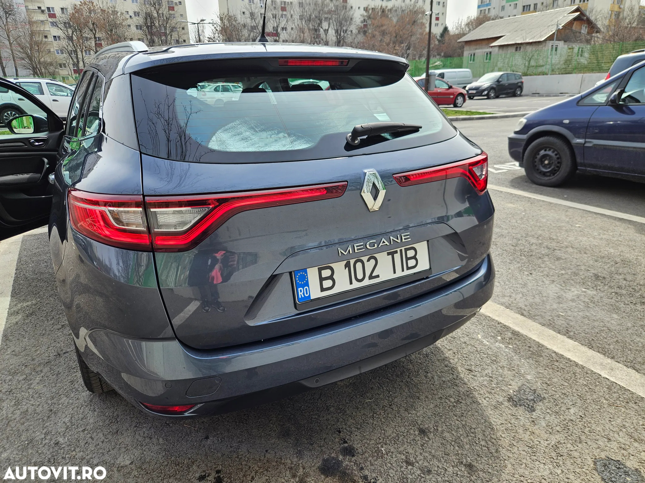 Renault Megane 1.5 dCi Dynamique Aut. - 3
