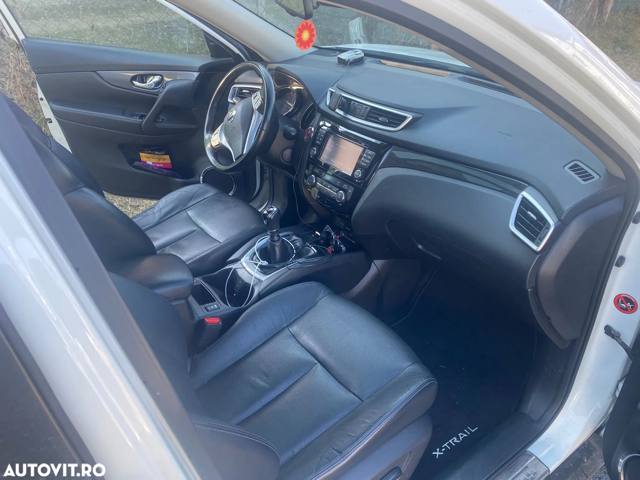 Nissan X-Trail 1.6L dCI Start/Stop Tekna - 3