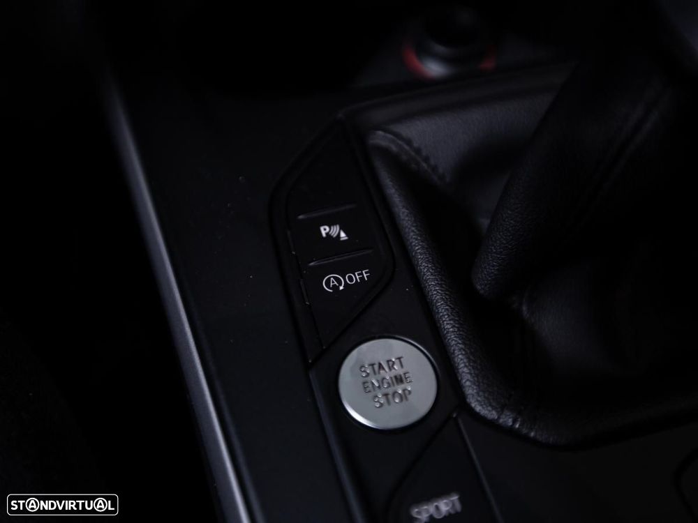 BMW 116 i Advantage - 12