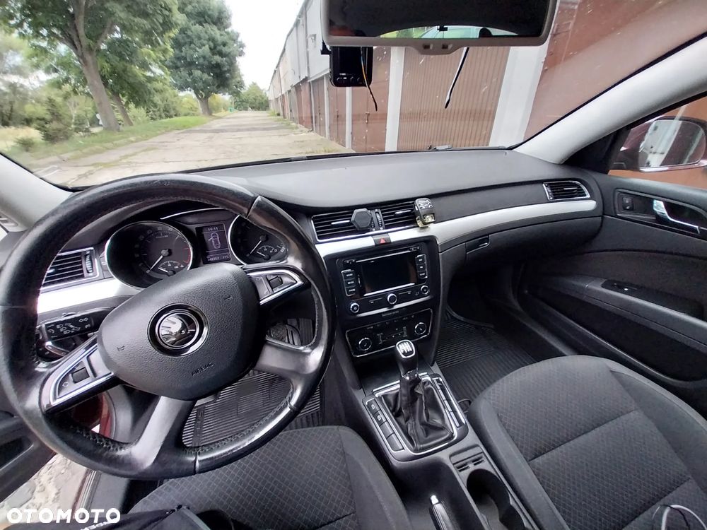 Skoda Superb 2.0 TDI Active - 20