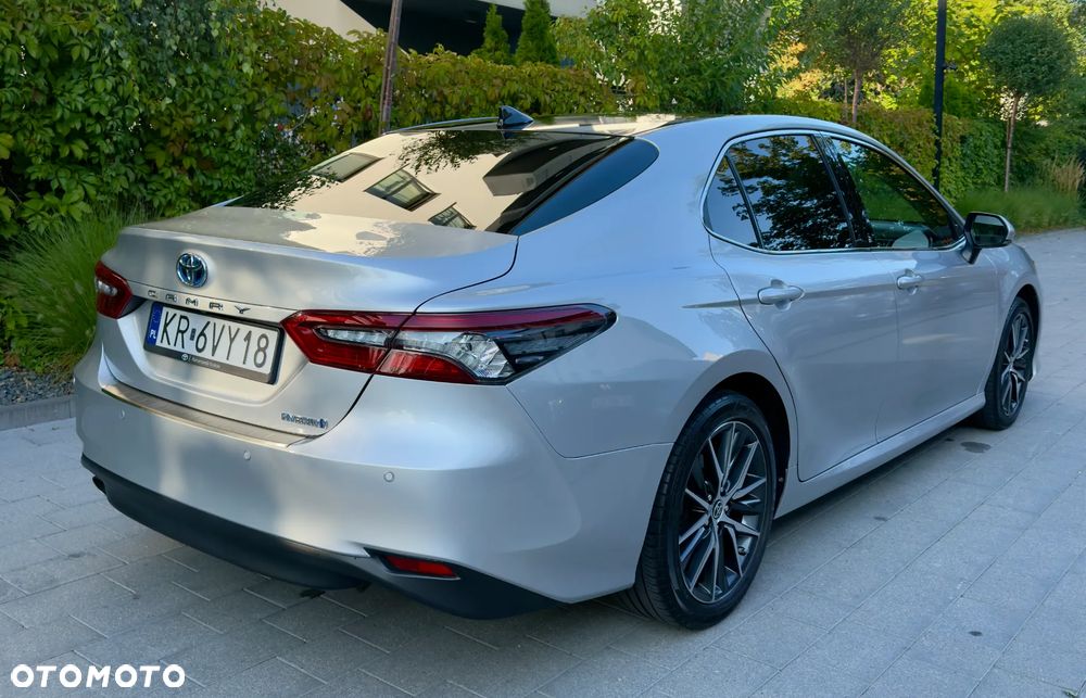 Toyota Camry 2.5 Hybrid Executive CVT - 8