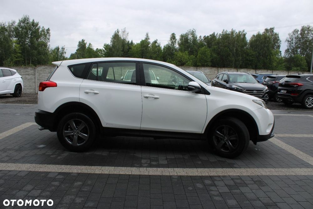 Toyota RAV4 - 7