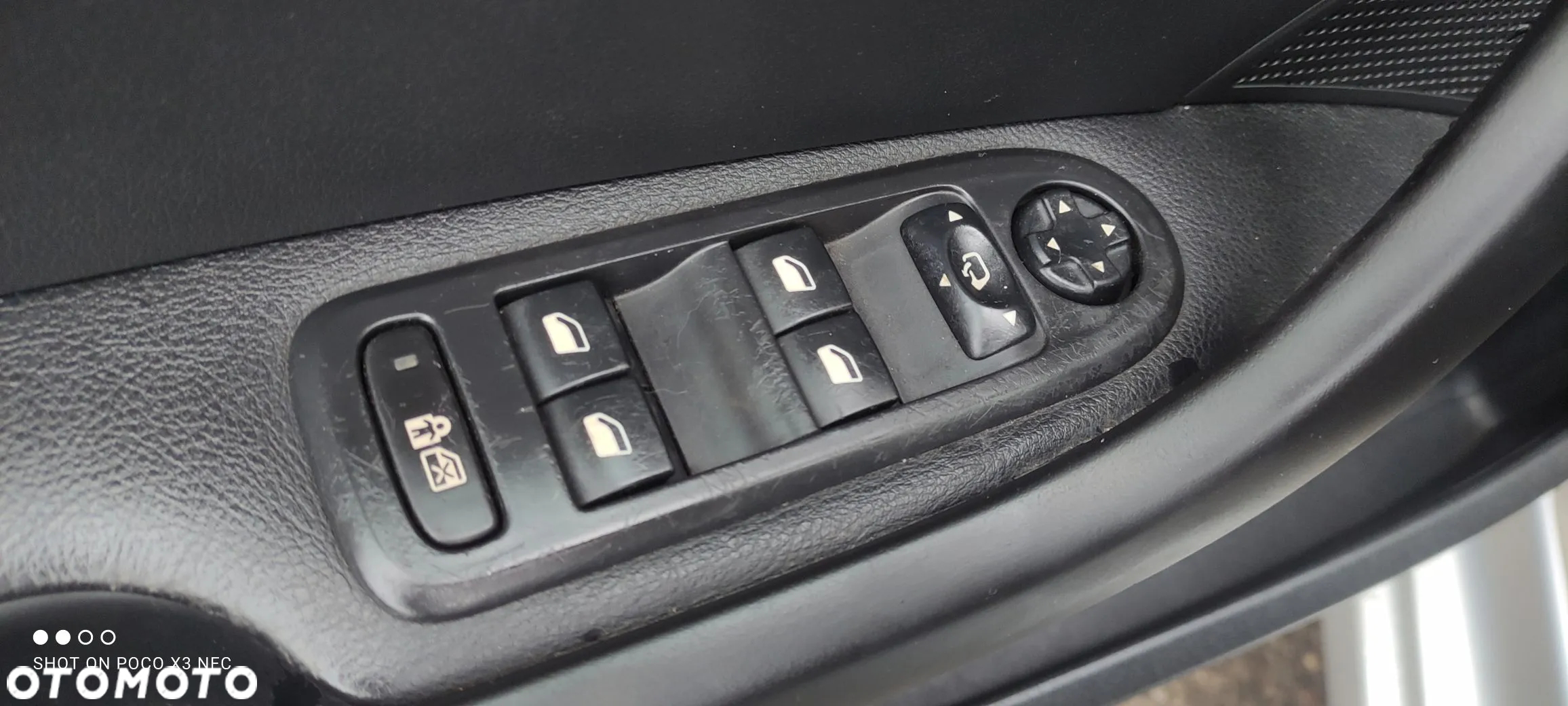 Peugeot 308 1.6 Premium Plus - 15
