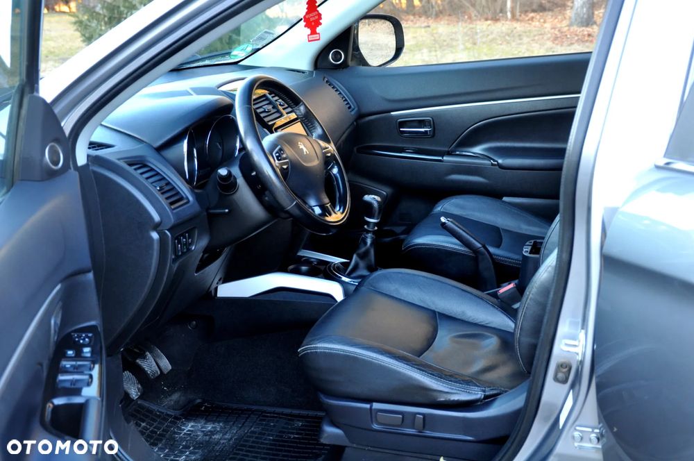 Peugeot 4008 - 25