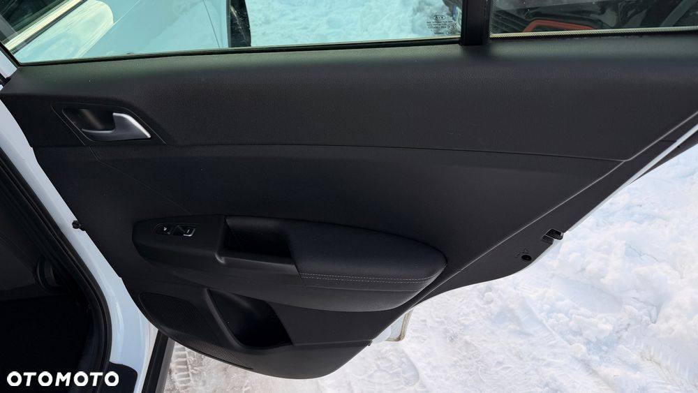 Kia Sportage 1.6 GDI 2WD SPIRIT - 19