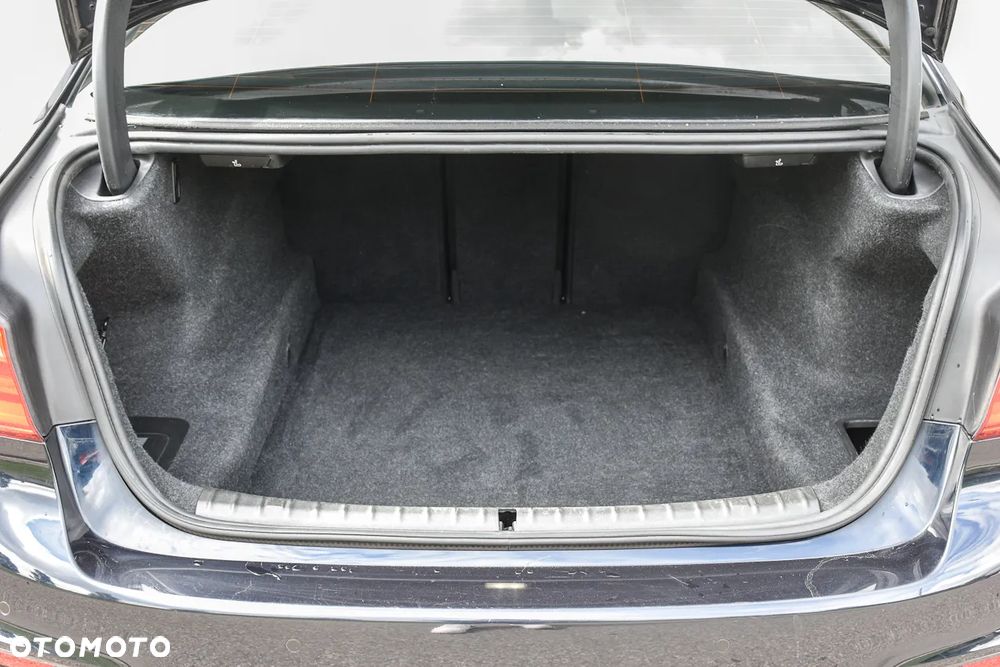 BMW Seria 5 530i xDrive M Sport Edition - 39