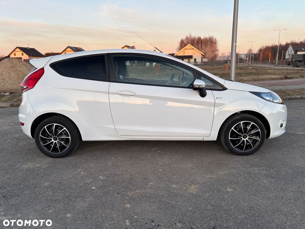Ford Fiesta 1.25 Champions Edition - 8