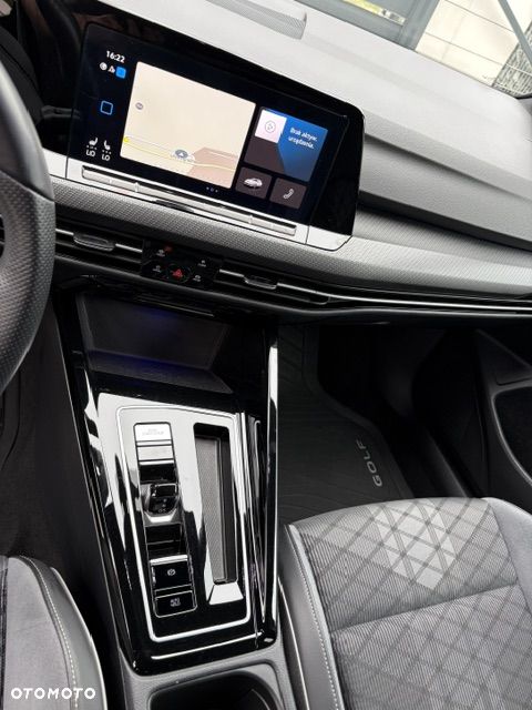 Volkswagen Golf 1.5 eTSI mHEV R-Line DSG - 11