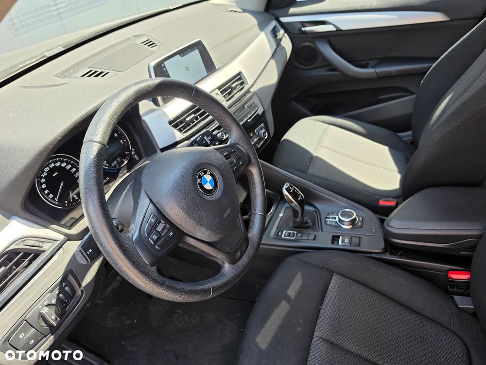 BMW X1 sDrive18i - 30