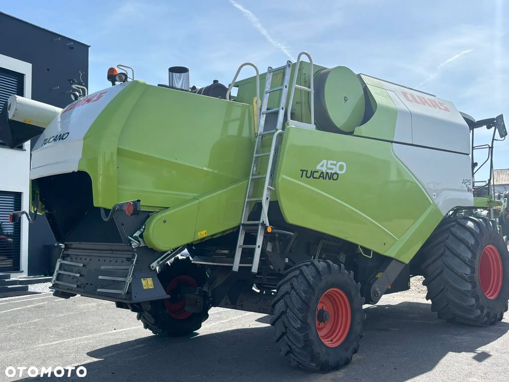 Claas Tucano 450 - 10