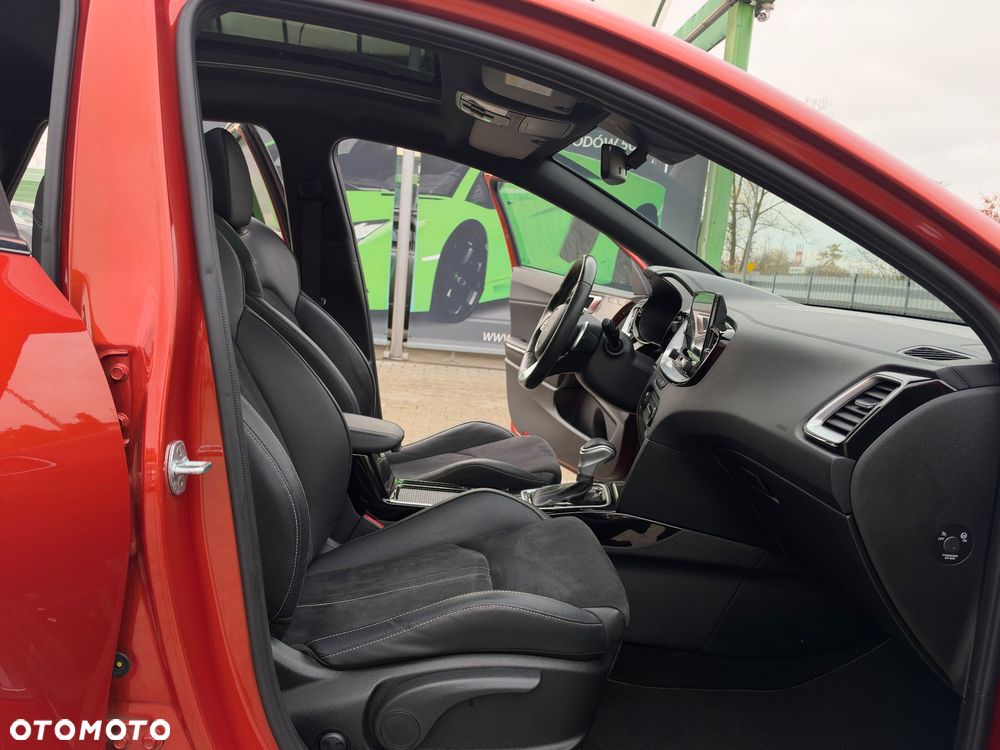 Kia Ceed 1.5 T-GDI MHEV GT-Line - 34