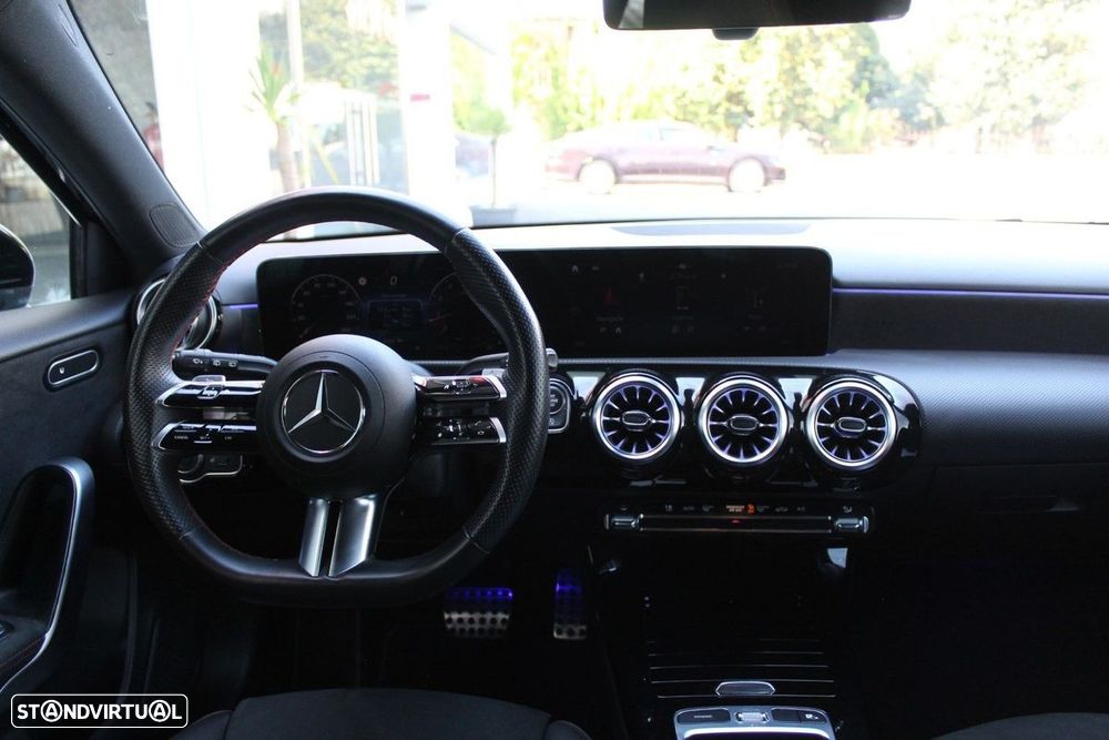 Mercedes-Benz A 200 AMG Line Aut. - 26