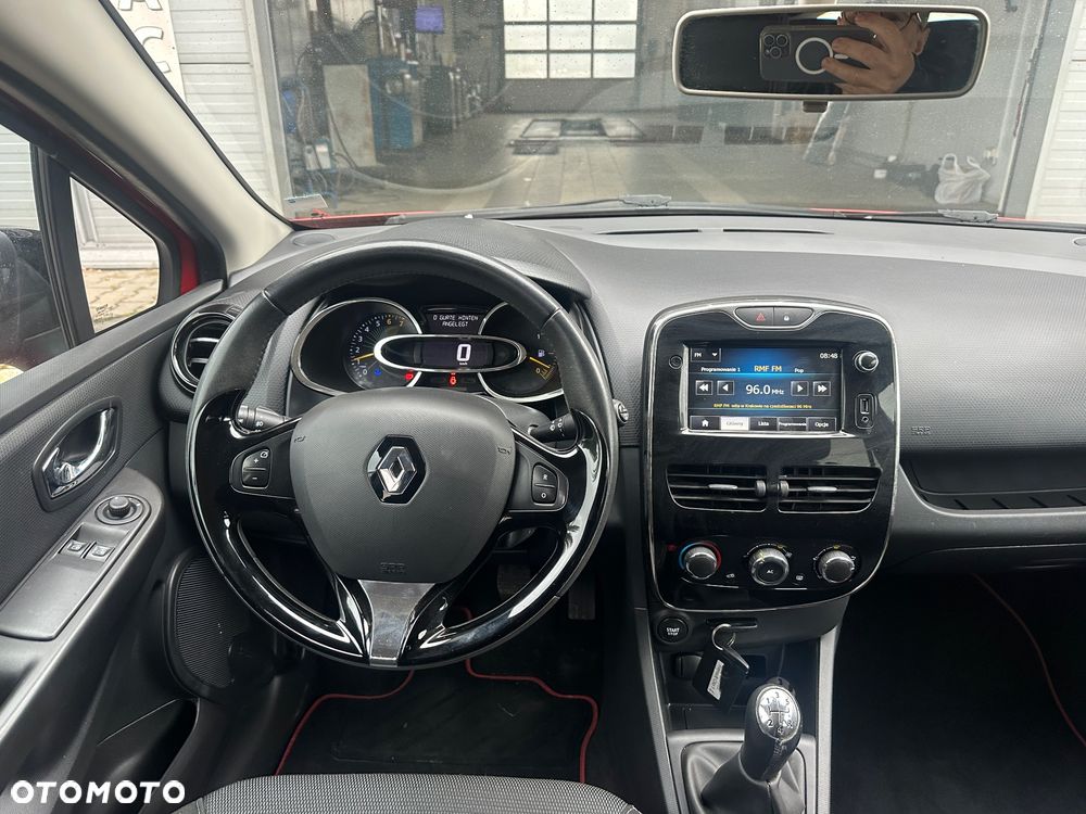 Renault Clio 1.2 16V 75 Business - 15