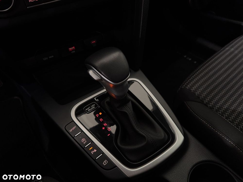 Kia XCeed - 27
