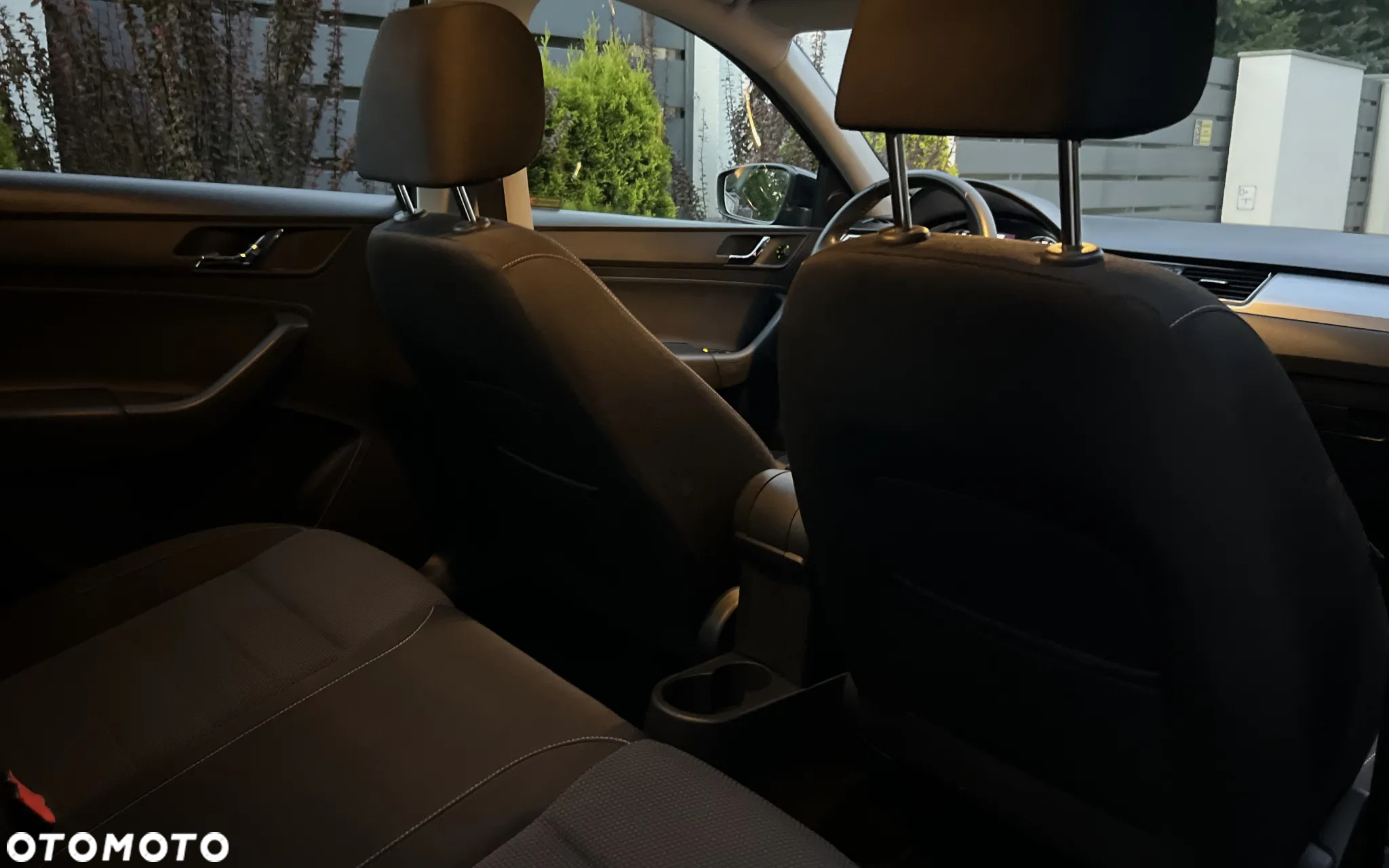 Skoda RAPID Spb 1.6 TDI DPF Style Plus - 13