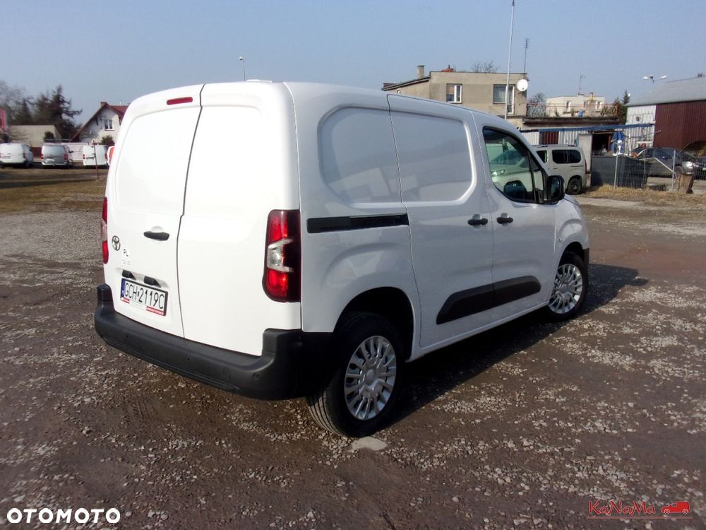 Toyota Proace City - 33