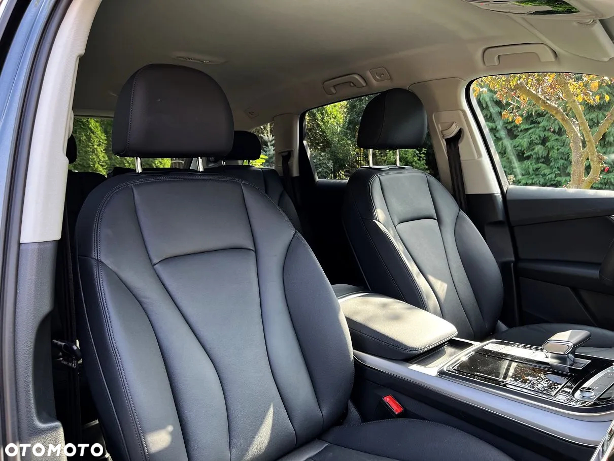 Audi Q7 - 7