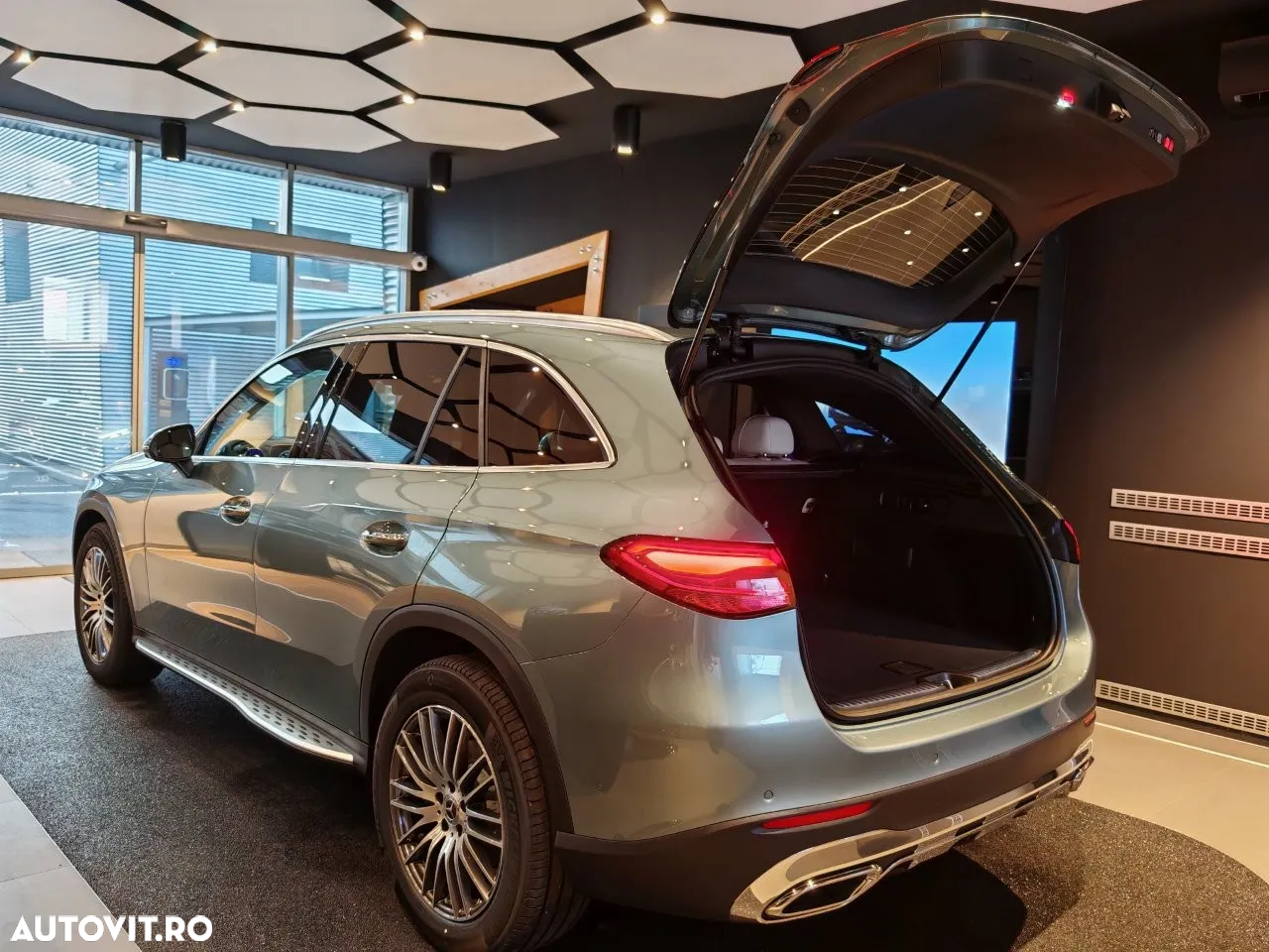 Mercedes-Benz GLC 220 d 4MATIC MHEV - 13