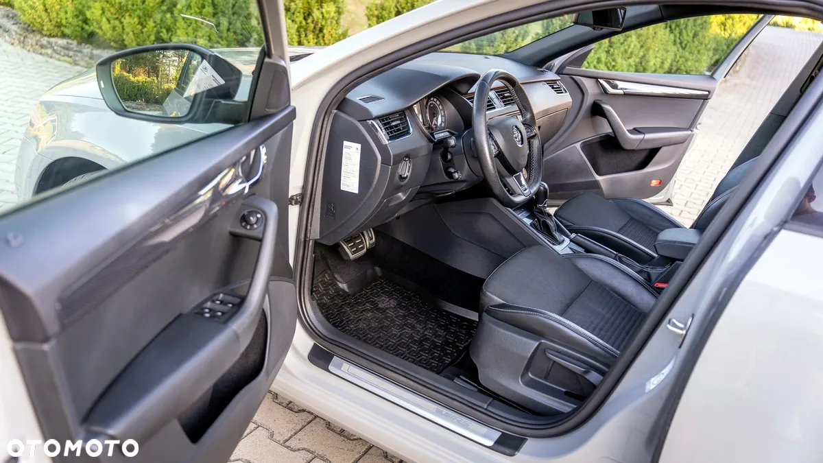 Skoda Octavia 2.0 TDI RS DSG - 19