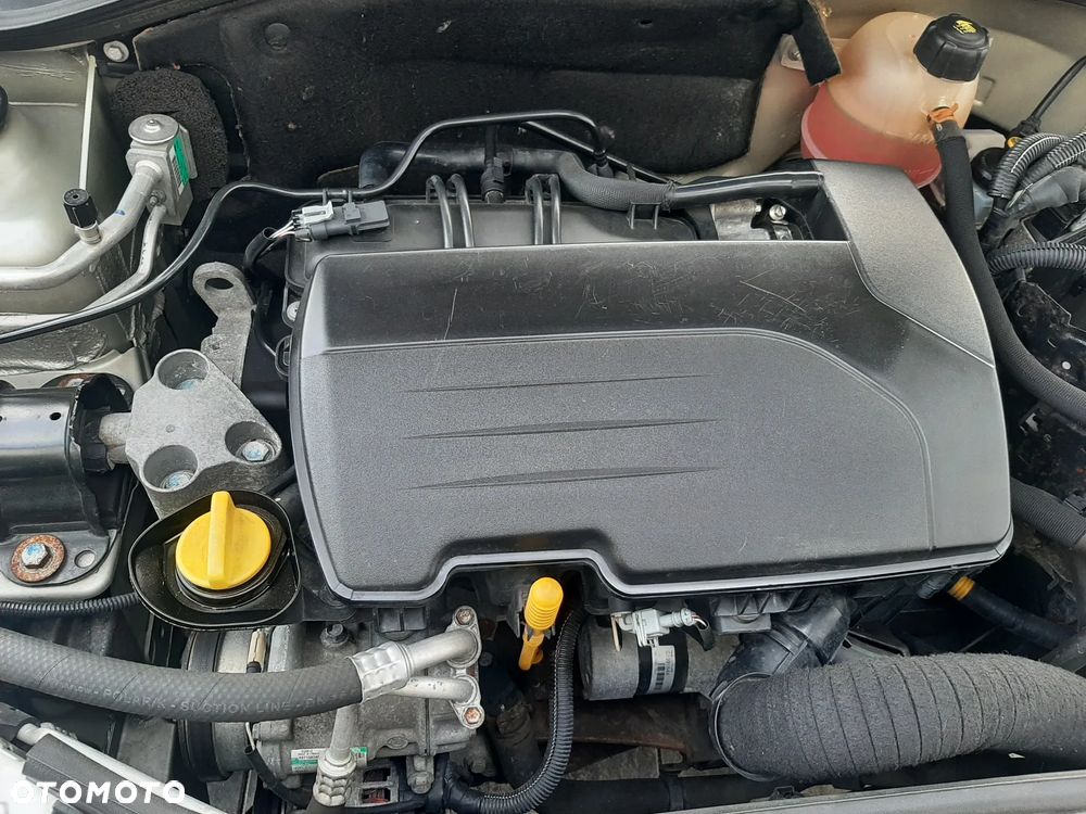 Renault Clio 1.2 16V Campus - 10