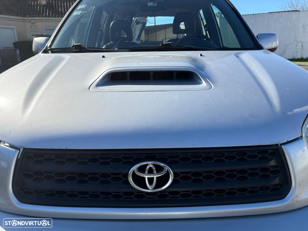 Toyota RAV4 2.0 D-4D TA - 23