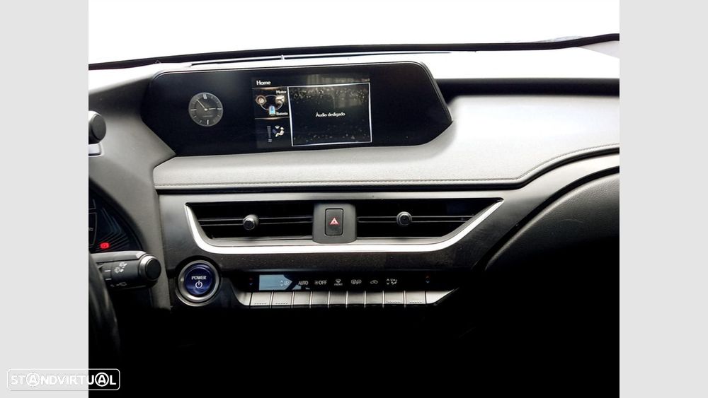 Lexus UX 250h Executive - 20