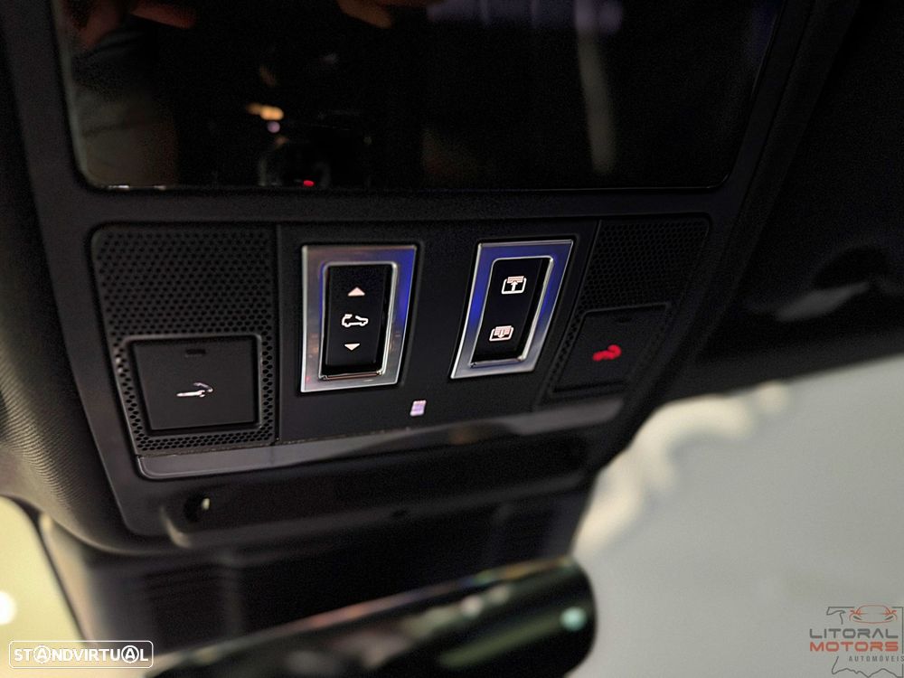 Land Rover Range Rover Evoque P300e R-Dynamic S - 22