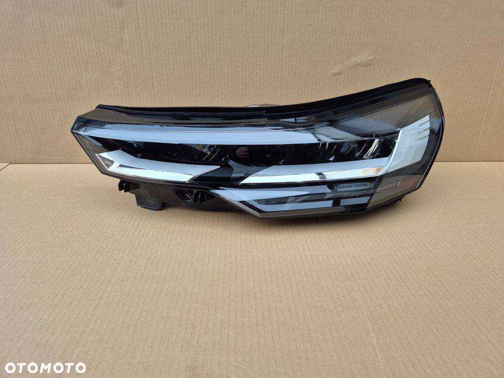 RENAULT CAPTUR ll. SYMBIOZ LAMPY PRZÓD PRAWA-260100091R LEWA-260604753R - 1