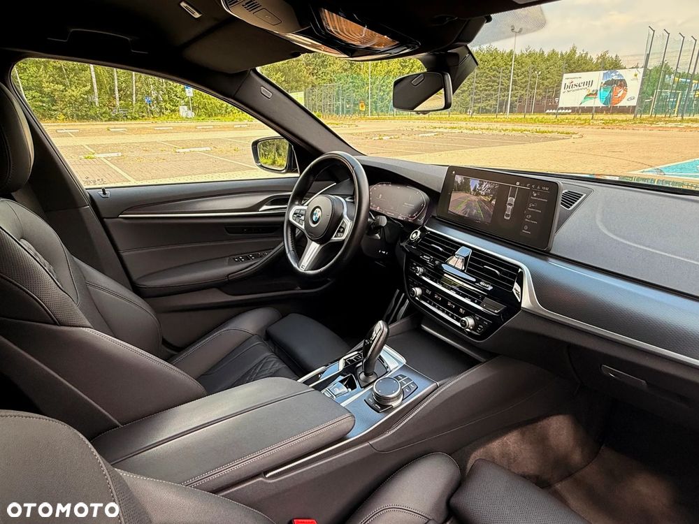 BMW Seria 5 520d xDrive MHEV M Sport sport - 21