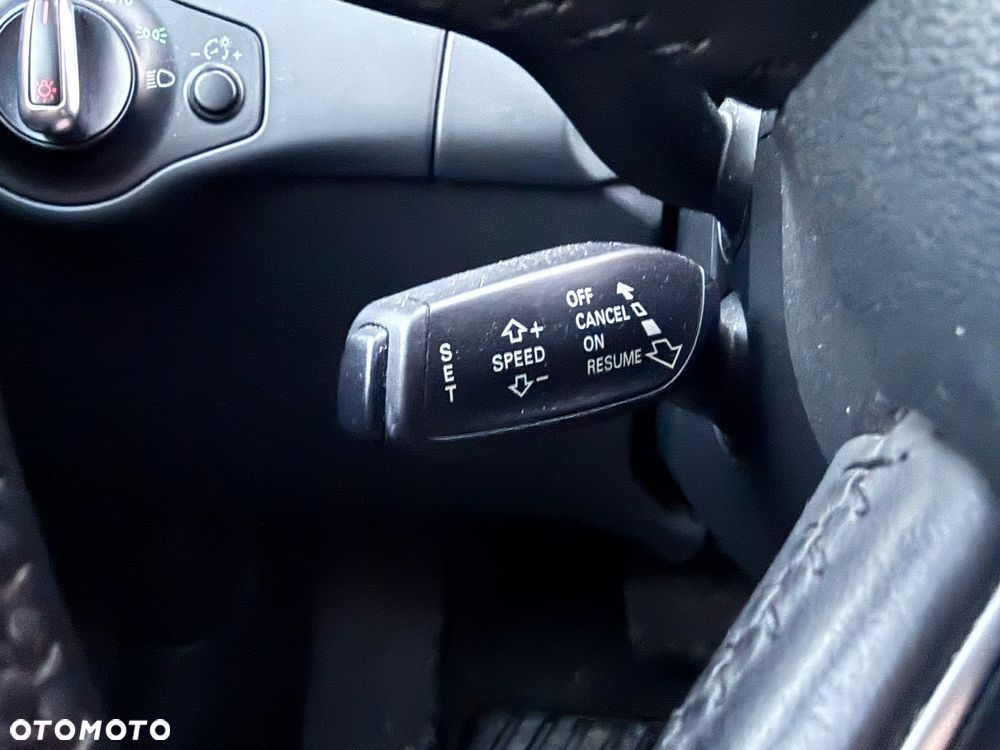 Audi A4 Limousine 2.0 TDI DPF multitronic Attraction - 20