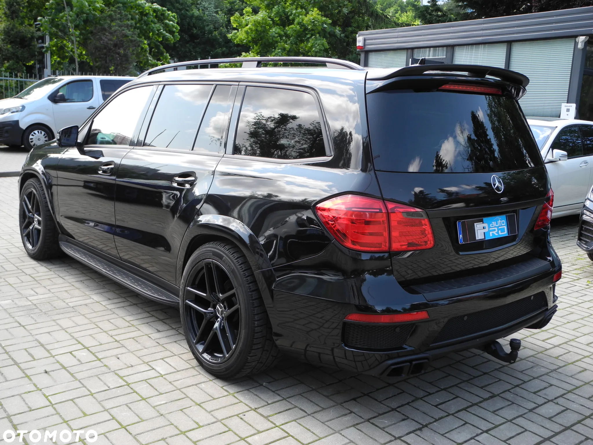 Mercedes-Benz GL 350 BlueTec 4-Matic - 4