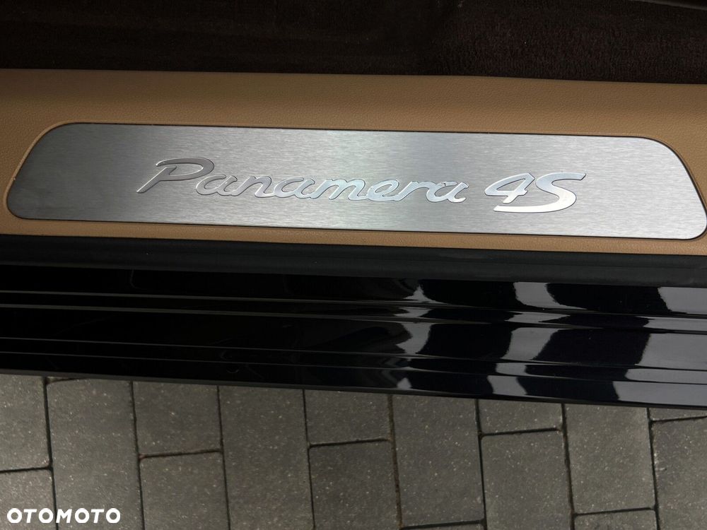 Porsche Panamera - 13