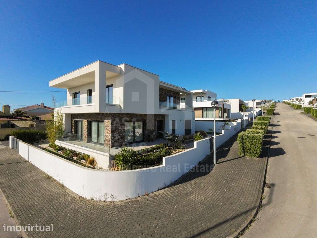 Vende Moradia T4 - Ericeira 15 km, A Casa das Casas - Grande imagem: 5/53