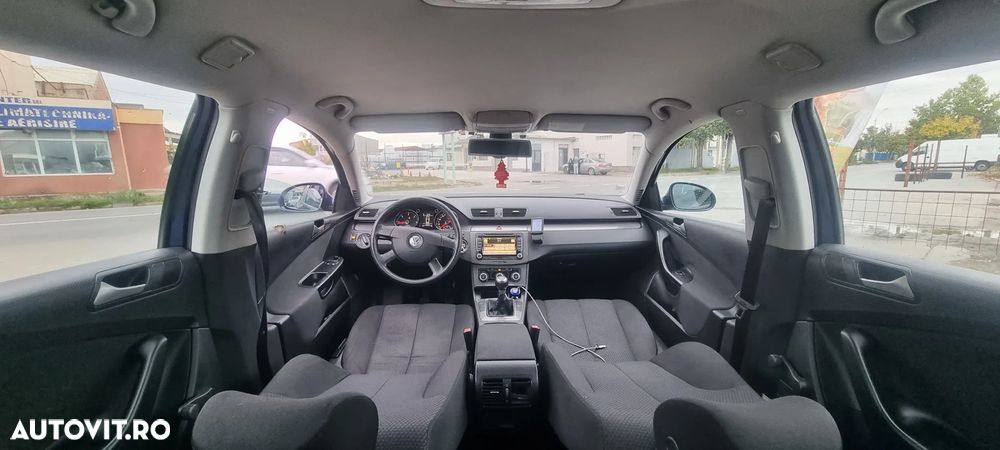 Volkswagen Passat Variant 1.6 TDI BlueMotion - 10