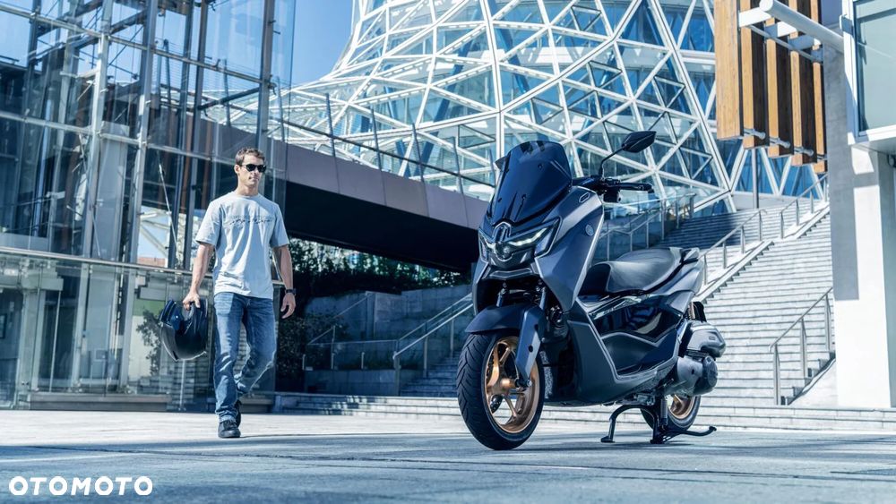 Yamaha NMAX - 8