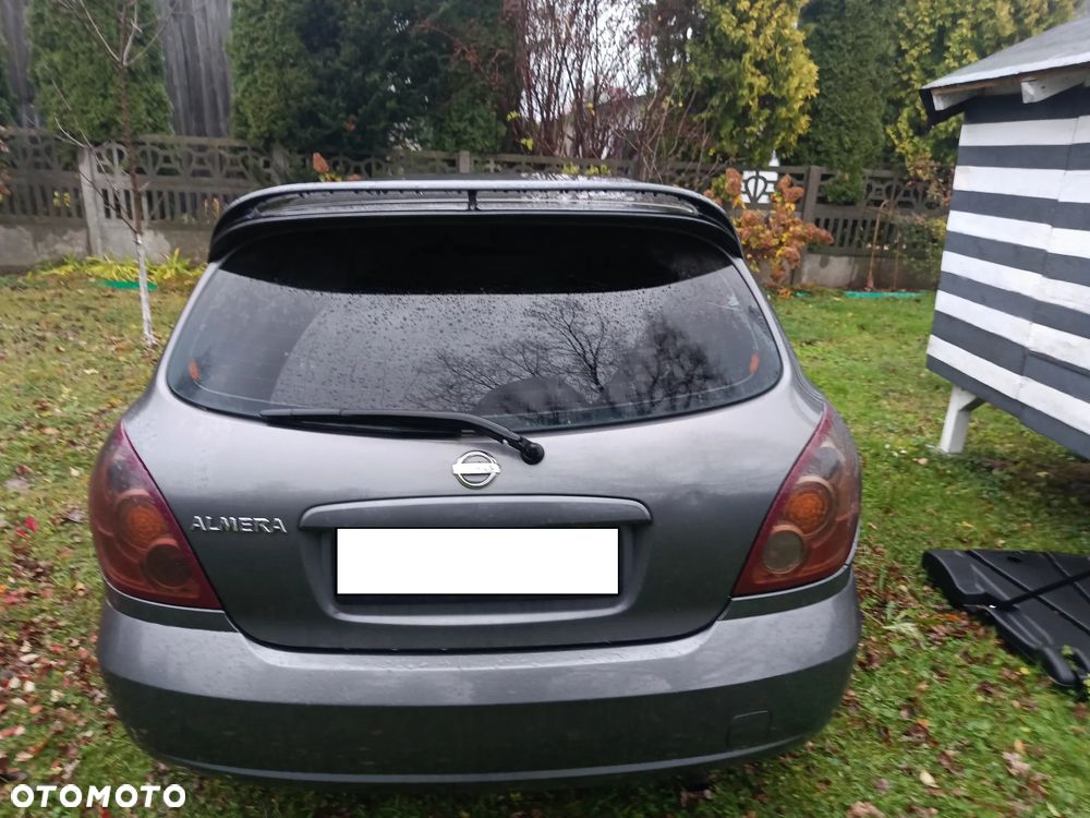Nissan Almera - 22