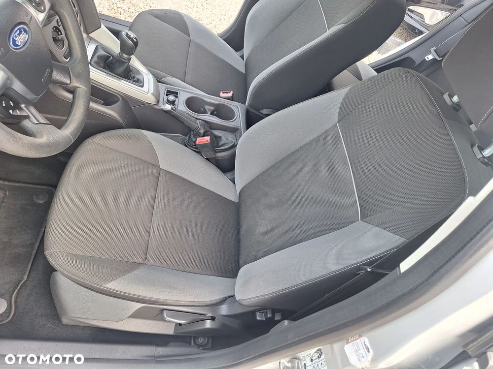 Ford Focus - 18