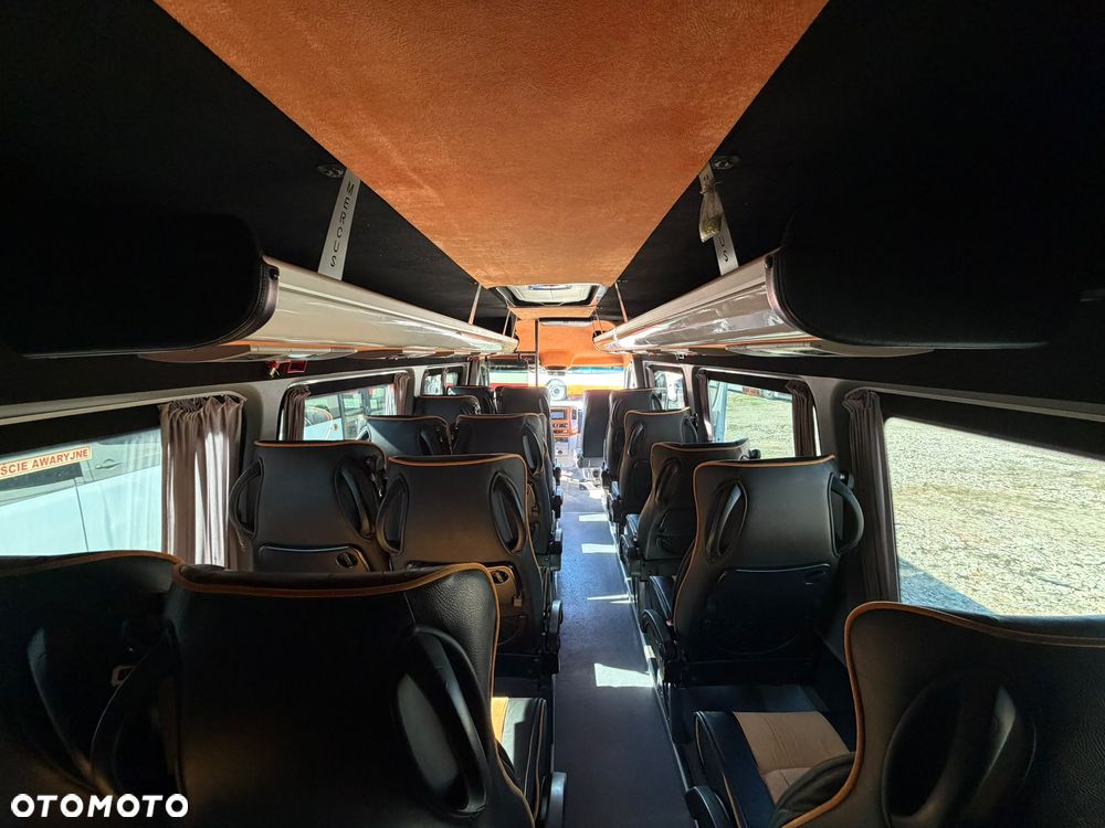 Mercedes-Benz Sprinter 516 - 19