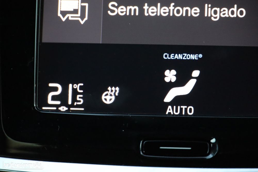 Volvo V60 2.0 D4 R-Design Geartronic - 27
