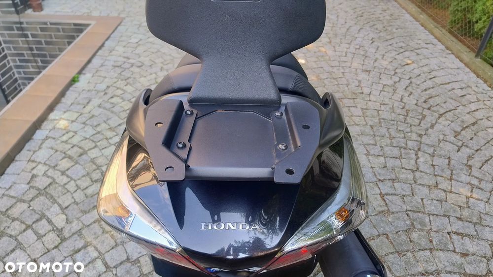 Honda FJS - 15