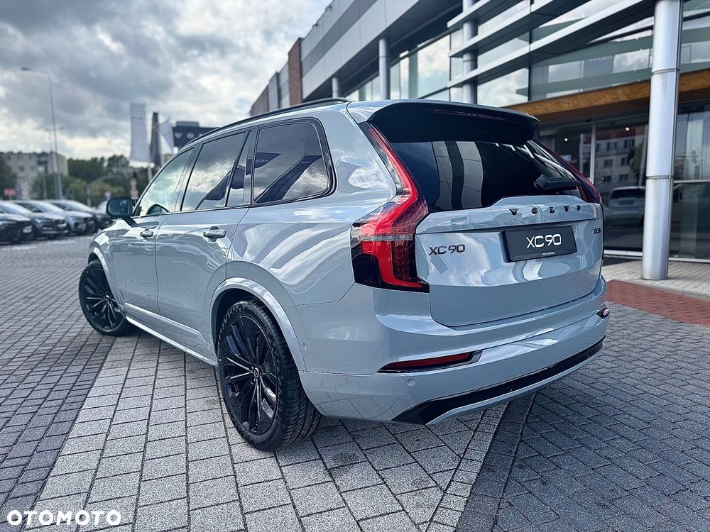 Volvo XC 90 B5 B AWD Ultra Black Edition 7os - 3