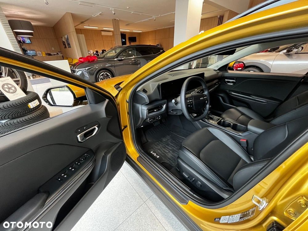 Kia K4 - 5