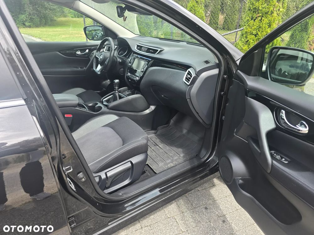 Nissan Qashqai 1.3 DIG-T N-Connecta EU6d - 12