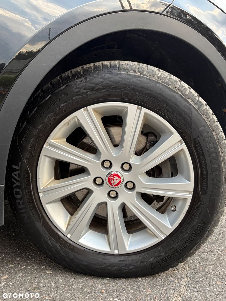 Jaguar E-Pace - 10