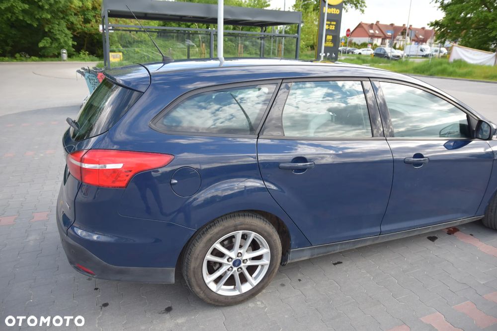 Ford Focus 1.5 EcoBoost Trend ASS - 16