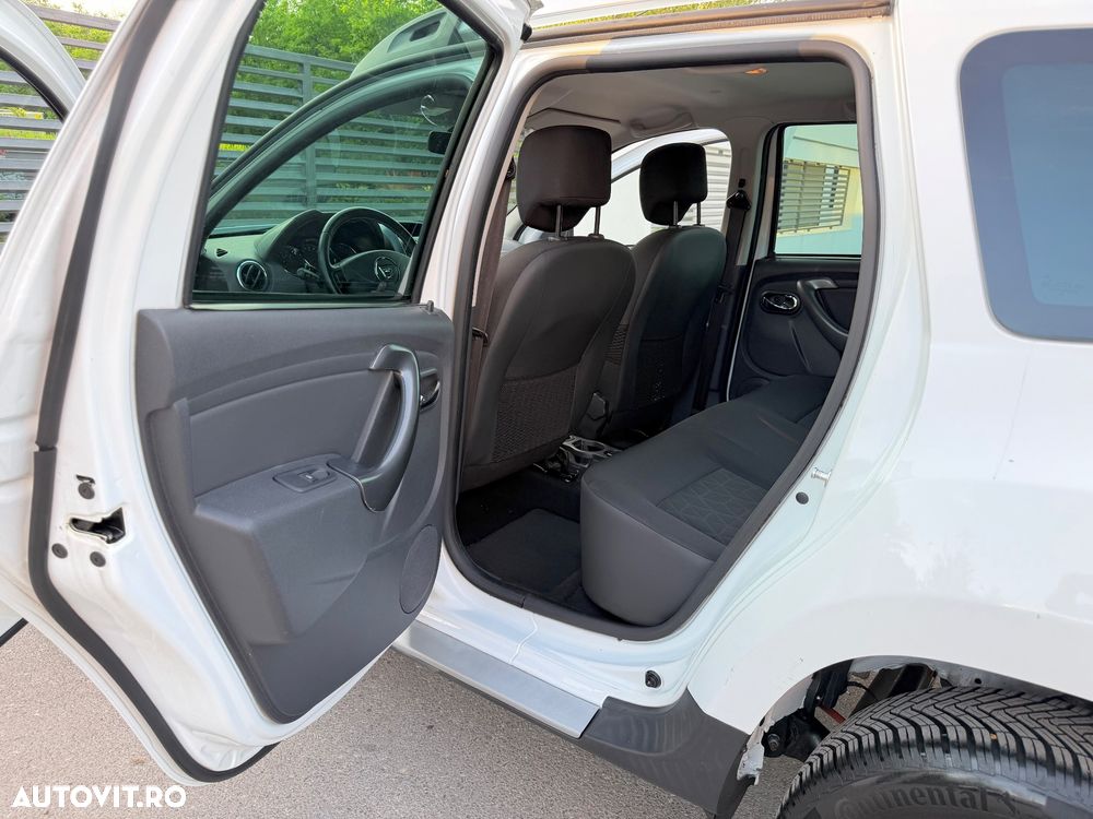 Dacia Duster dCi 110 FAP 4x2 Laureate - 11